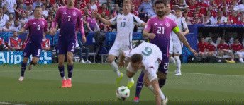 1718814377672079237.gif 德匈22.gif