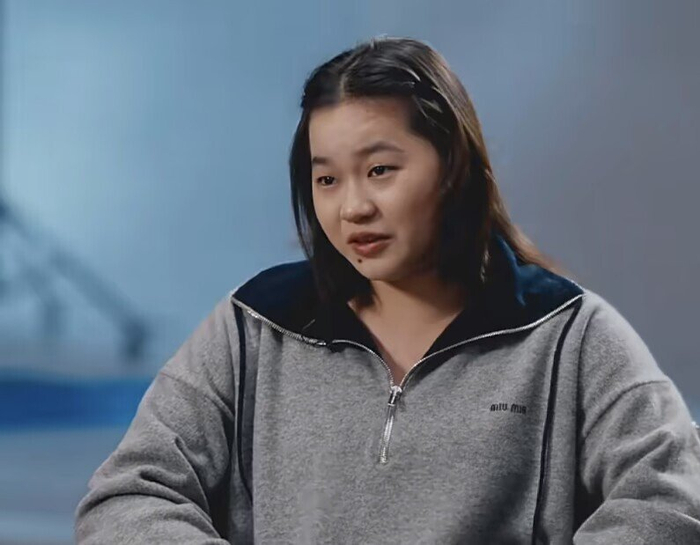 开云官网-全红婵小学二年级就去练跳水！不满家乡变化：到处是油烟味 真想逃离|立定跳远|小吃摊|奥运冠军|弟弟妹妹|教练_新浪体育_新浪新闻